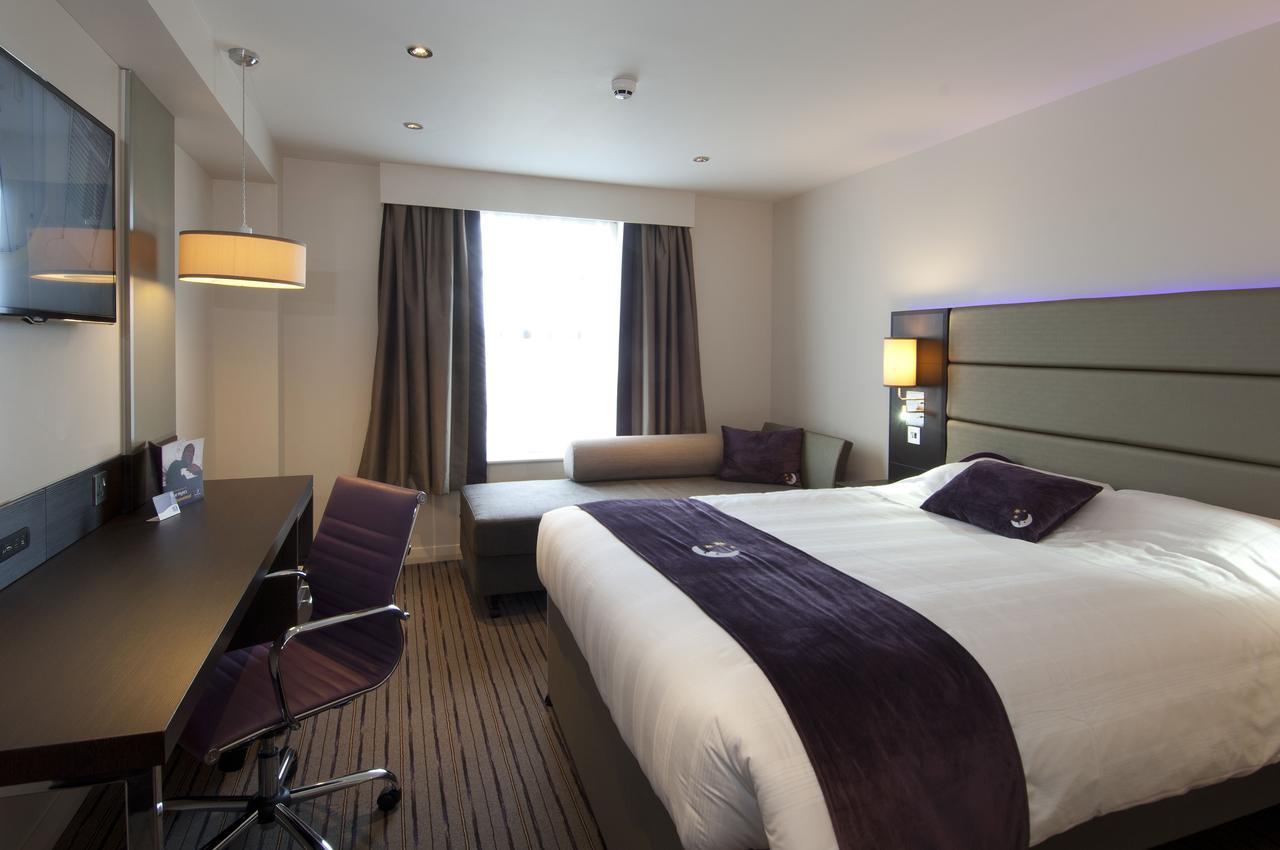 Premier Inn London Holborn Экстерьер фото